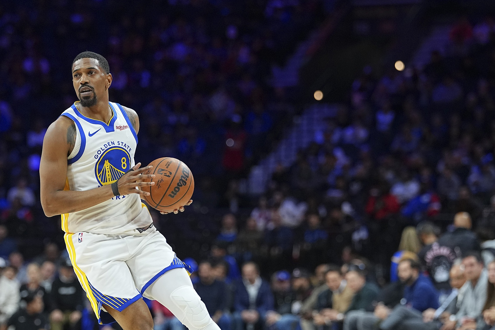 kaiyun-万箭齐发！勇士外线疯狂发炮 连中6记三分一举获得16分领先