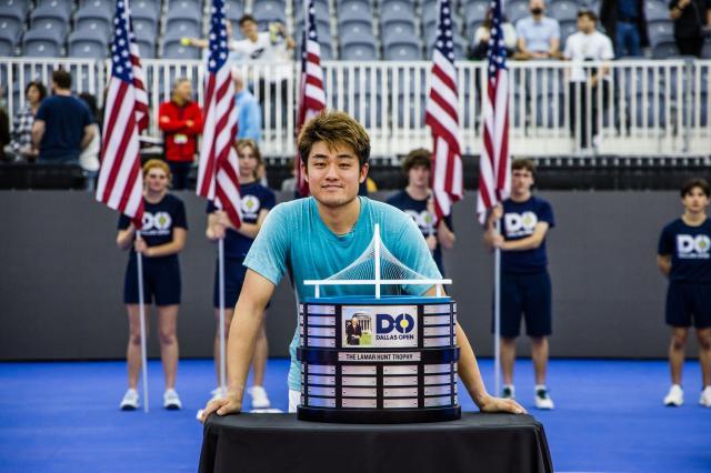 开云官网-听吴易昺采访，看一个人如何同时保持谦逊与自信